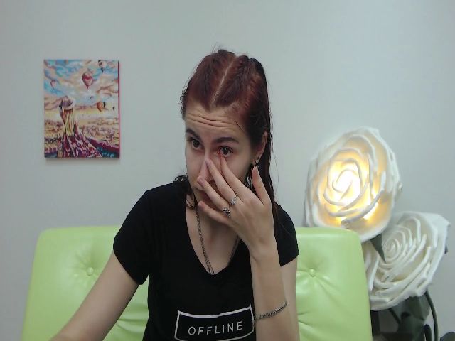 Live sex webcam photo for MollyTravis #261383929