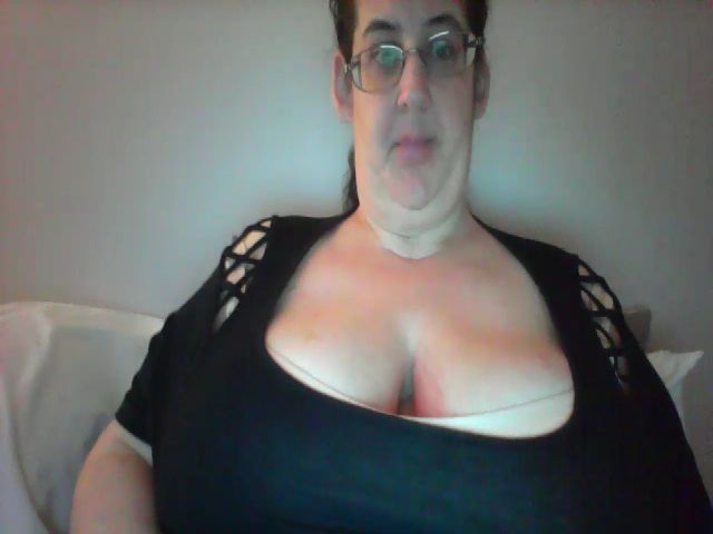 Live sex webcam photo for IM_BARBIE #262004494