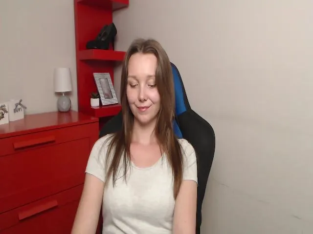 Live sex webcam photo for Little_ZOE #265498558