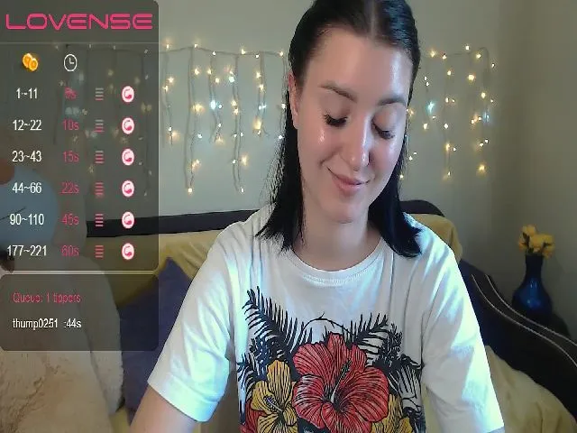 Live sex webcam photo for JenniferGill #263027640