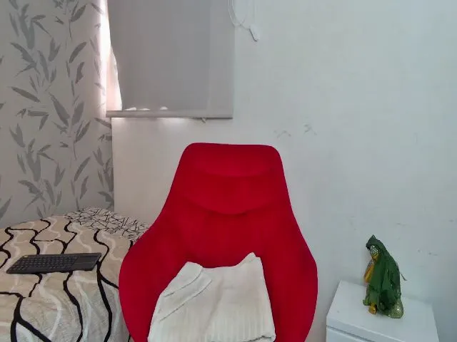 Live sex webcam photo for Katie_teen #253434056