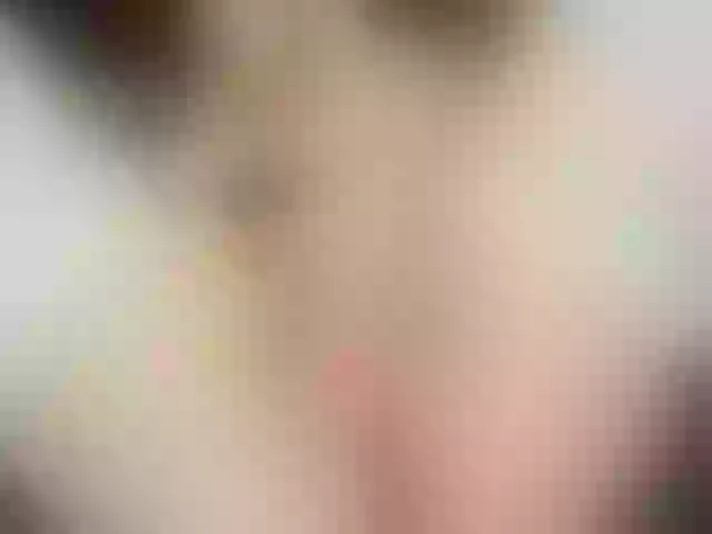 Live sex webcam photo for JenniferLuvv #262028284
