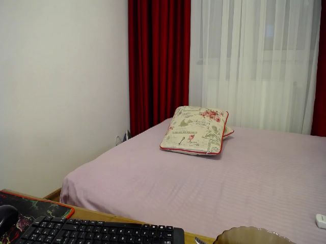 Live sex webcam photo for JhoannaSS #255053288