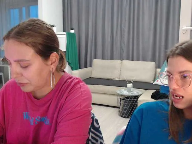 Live sex webcam photo for BugaGirls #250203960