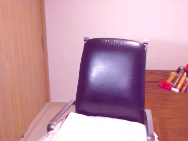 Live sex webcam photo for LizaDouson #241047163