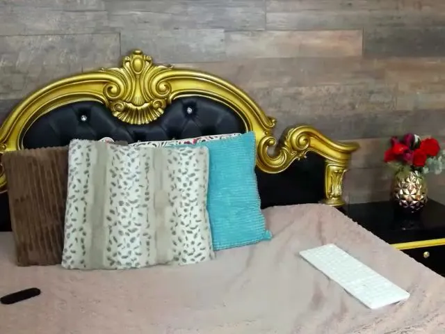 Live sex webcam photo for KendraTess #261215023