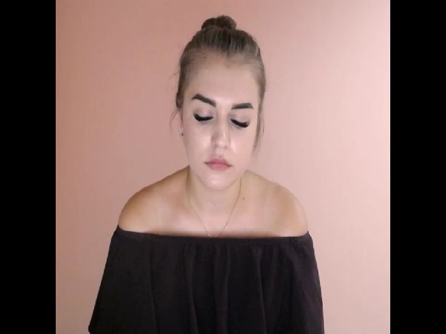 Live sex webcam photo for TaliaKristen #258904239