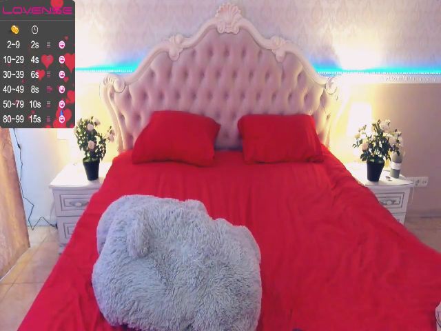 Live sex webcam photo for GabbyQueenn #257337744