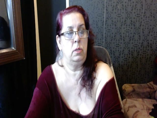 Live sex webcam photo for MissSanjane #253690554