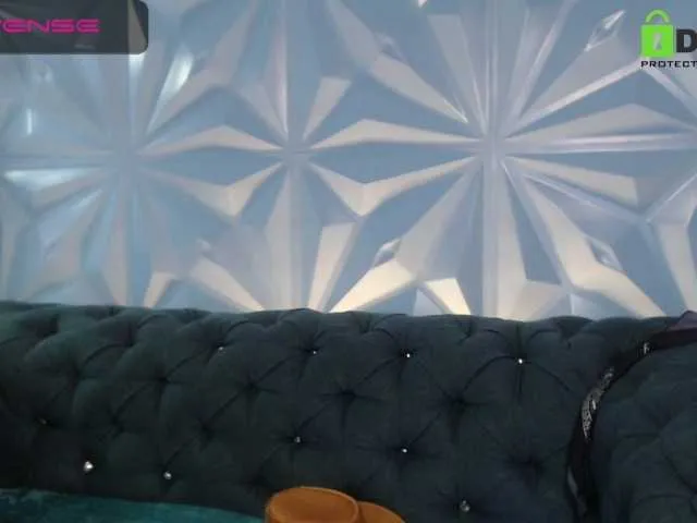 Live sex webcam photo for KeilaSummer #241408323