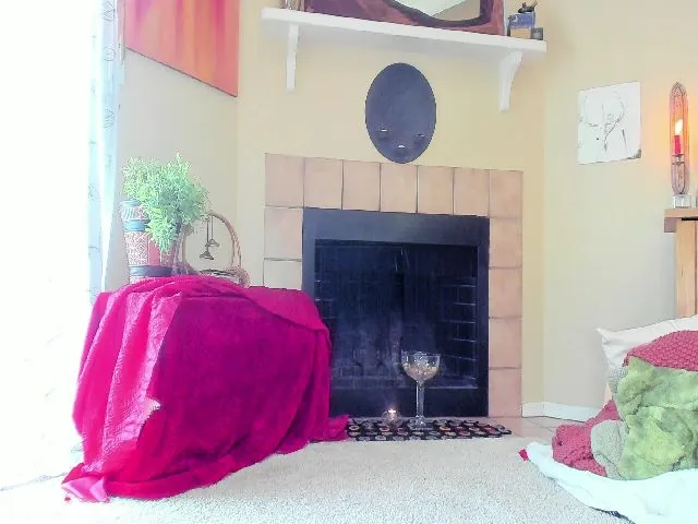 Live sex webcam photo for CirqDuSoleia #253575853