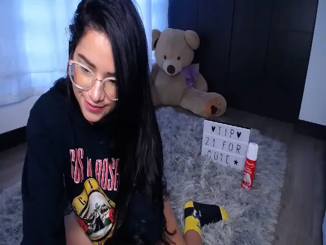Live sex webcam photo for Hellenn #259587874