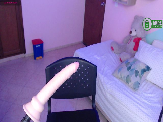 Live sex webcam photo for Valeria_sky #263310373