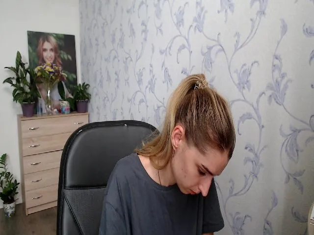 Live sex webcam photo for Springibabby #260553577