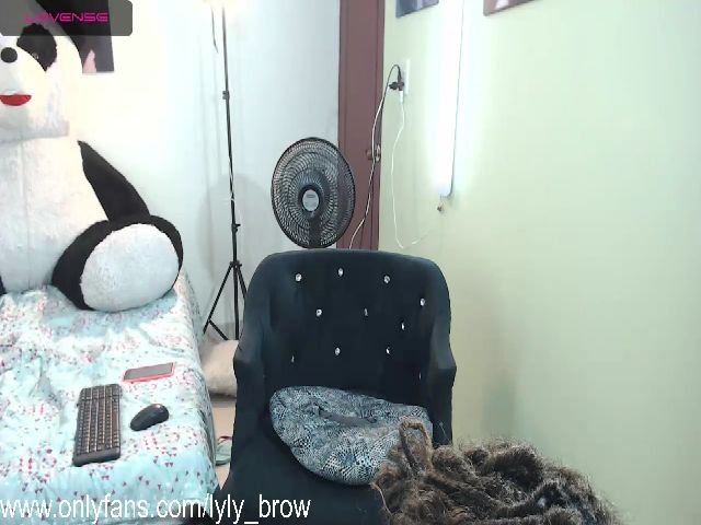 Live sex webcam photo for Lyly_brow #254329599