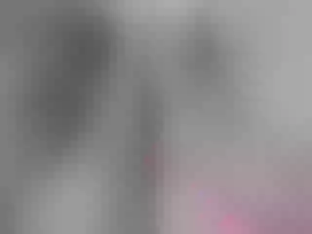 Live sex webcam photo for lilyhung50 #241036633