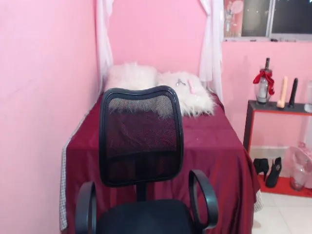 Live sex webcam photo for Lissjensen #259809123