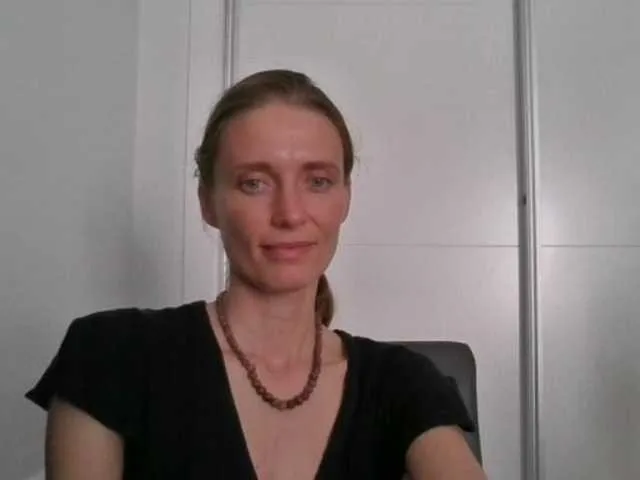 Live sex webcam photo for CelesteKissab #241574276