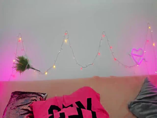 Live sex webcam photo for AlexaEvans #262081120