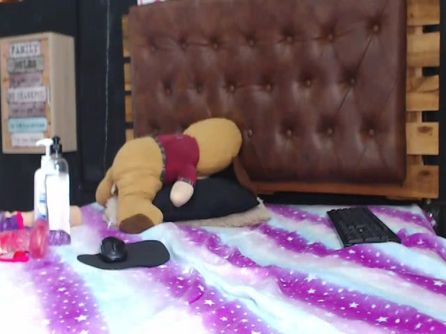 Live sex webcam photo for AslyCute #261591649