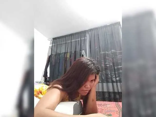 Live sex webcam photo for YourGirl9 #243282179