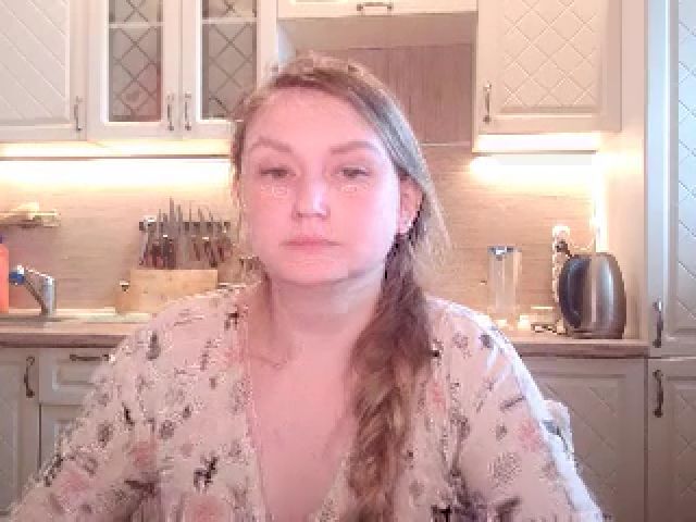 Live sex webcam photo for JaneGrey111 #256185926