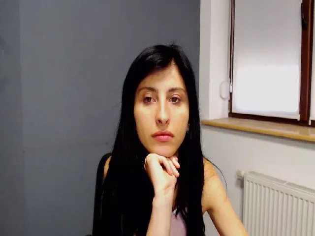 Live sex webcam photo for SnowSpacee #256221633