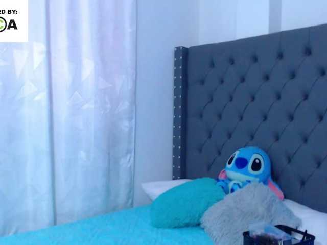 Live sex webcam photo for Allisson-14 #249416870