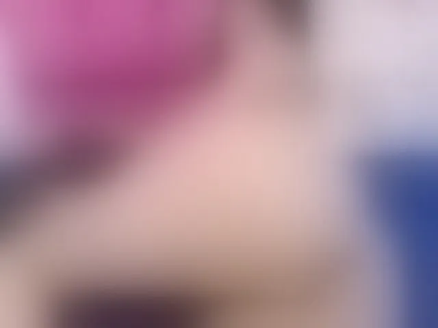Live sex webcam photo for Kloeluv20 #260124808
