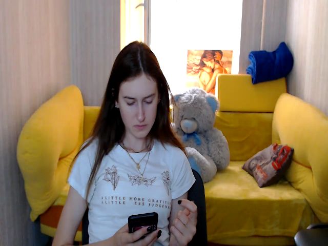 Live sex webcam photo for Honey_dream #261278023