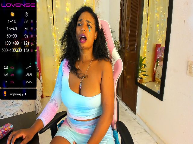 Live sex webcam photo for Alexandra_mar #261807233