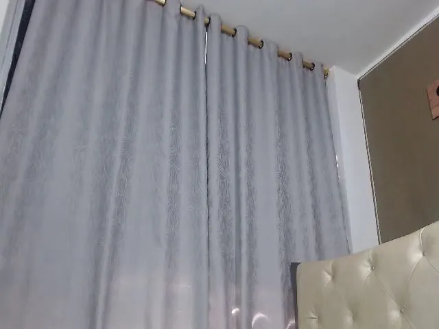 Live sex webcam photo for ScarletDsire #263693515