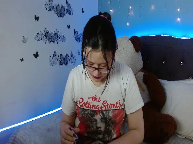 Live sex webcam photo for Angel_Ch #261581767