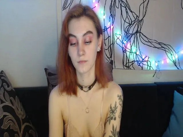 Live sex webcam photo for Viola_May #263717213