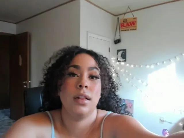 Live sex webcam photo for maxineegibson #262371920