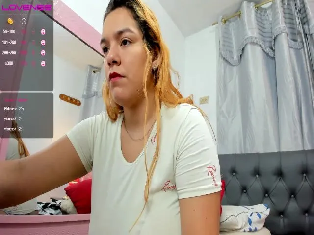 Live sex webcam photo for MeganCoppiano #252811241