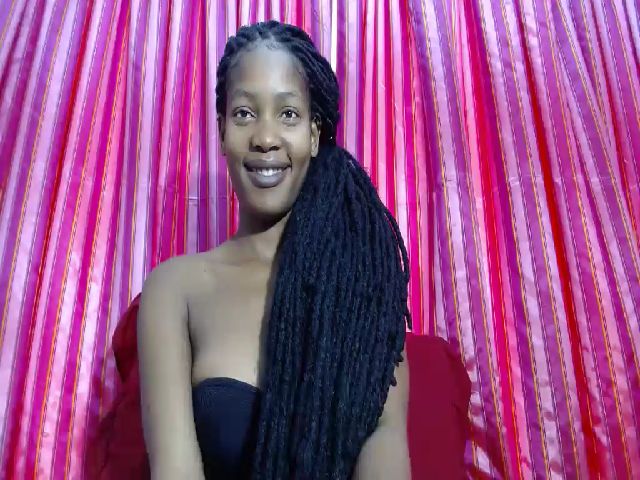 Live sex webcam photo for Aaliyah98x #255578704