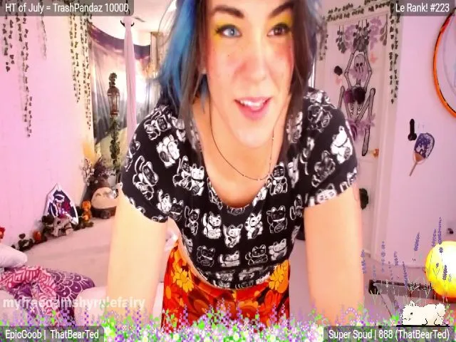Live sex webcam photo for HyruleFairy #255771632