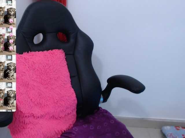 Live sex webcam photo for NumaAsun #265052514