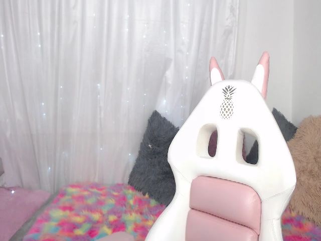 Live sex webcam photo for Pia_Smith_ #255699503