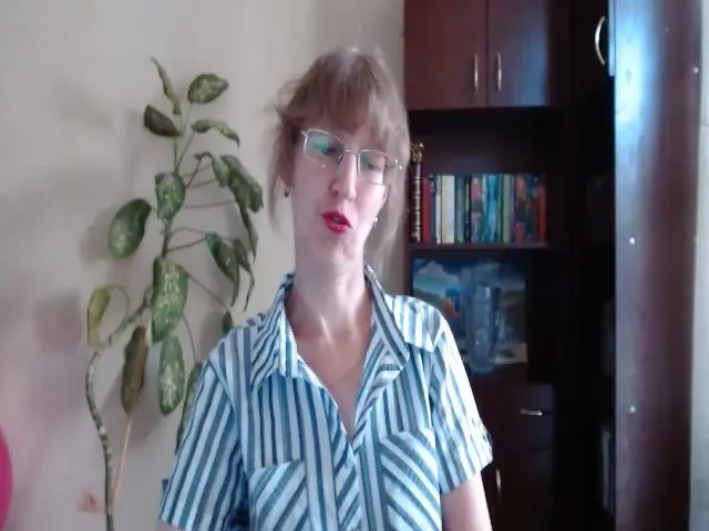 Live sex webcam photo for Superledystar #253771844