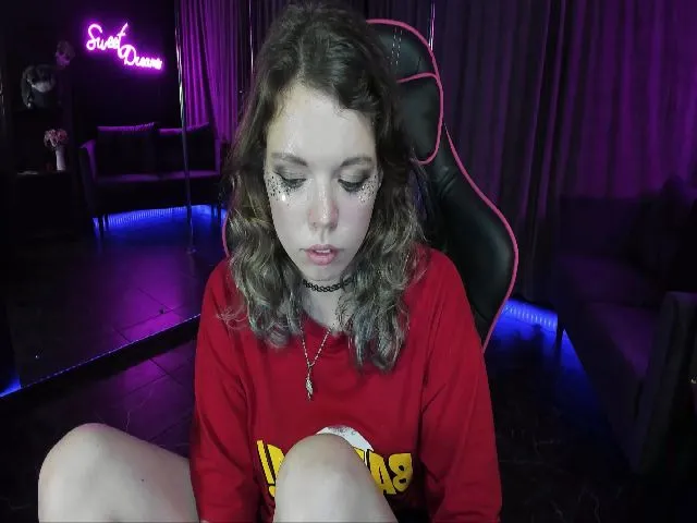 Live sex webcam photo for ClancyOsborne #262839839