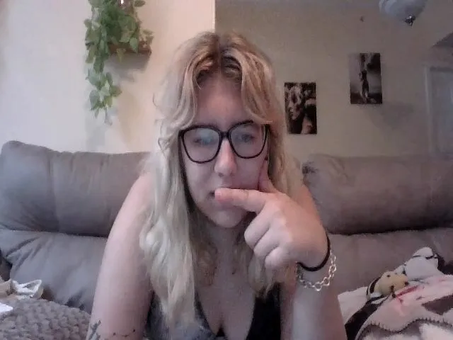 Live sex webcam photo for cozychristine #255087769