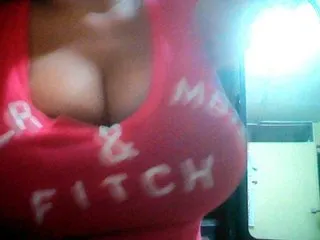 Live sex webcam photo for BarbieBigTits #240755898