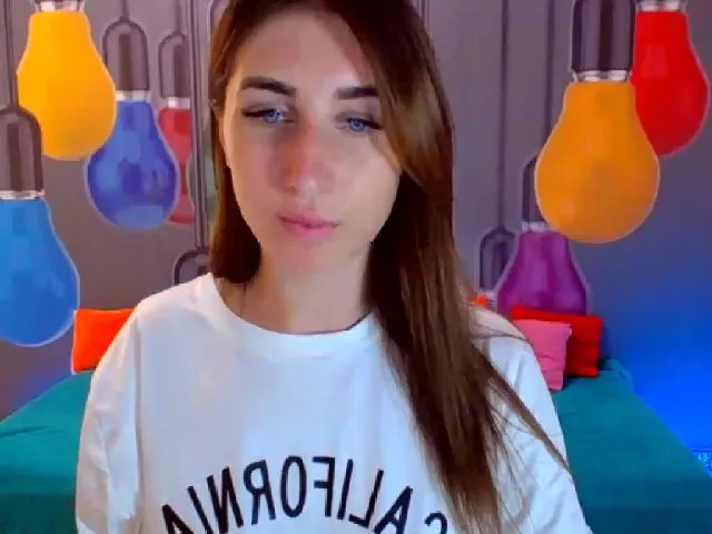 Live sex webcam photo for Izabel_J_ #258579065