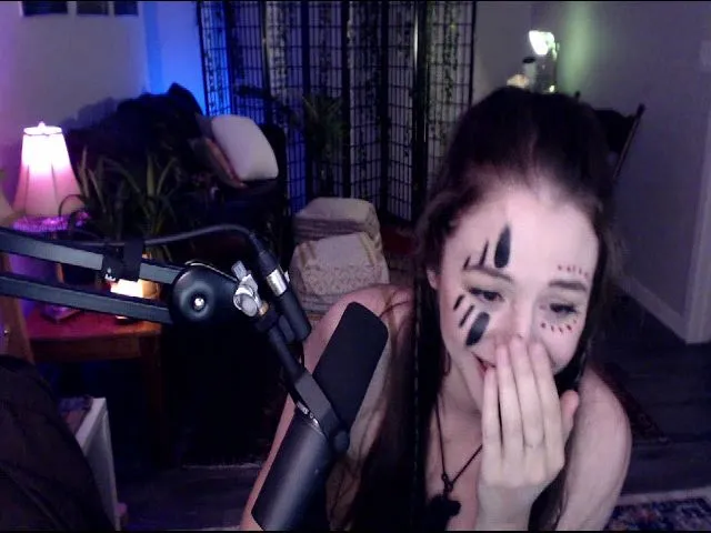 Live sex webcam photo for Sophelia #252373196