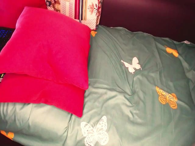 Live sex webcam photo for evellyn_eve #261732089