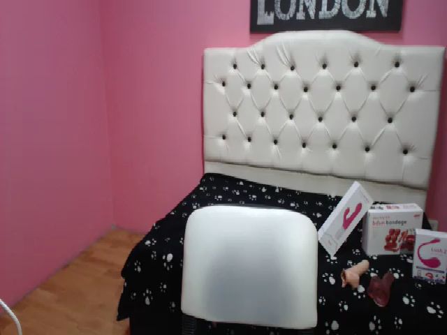 Live sex webcam photo for Agataafox #260654236