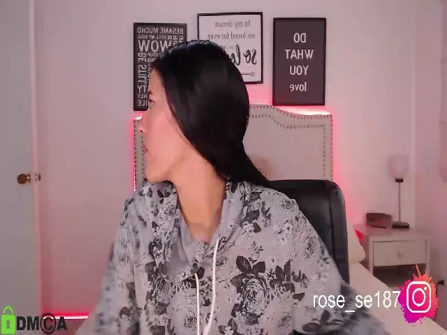 Live sex webcam photo for Rose_se #252616635