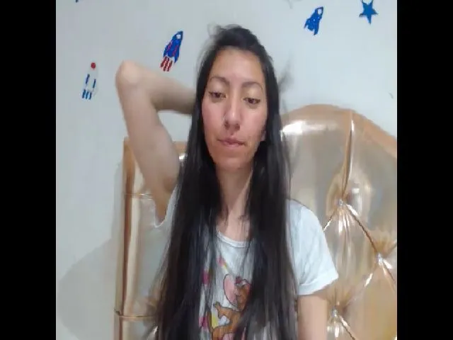 Live sex webcam photo for Kaymilf #265234948